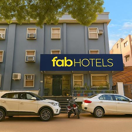 Fabhotel Lord Inn New Delhi Exterior foto