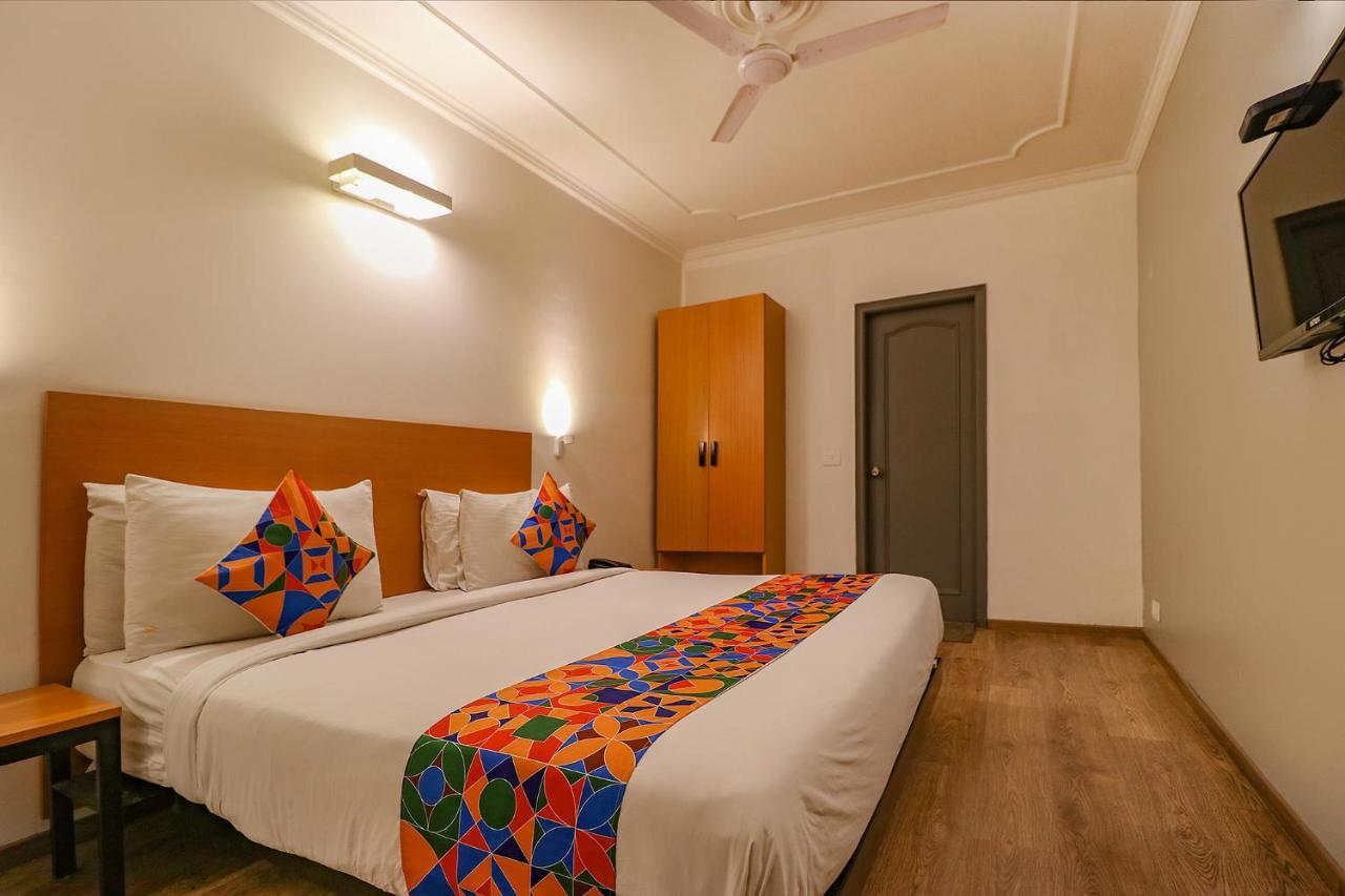 Fabhotel Lord Inn New Delhi Exterior foto