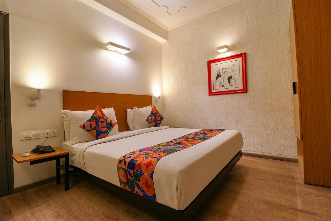 Fabhotel Lord Inn New Delhi Exterior foto
