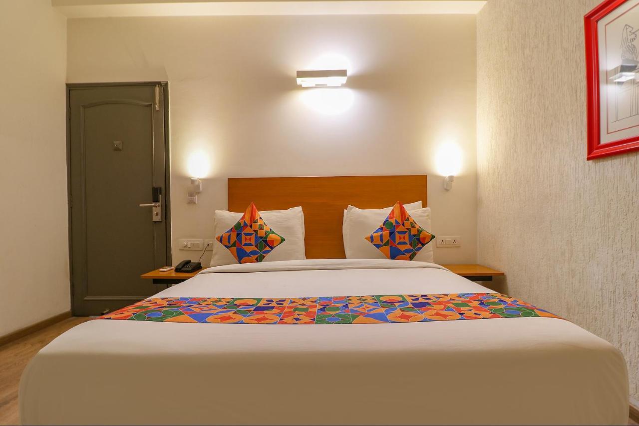 Fabhotel Lord Inn New Delhi Exterior foto