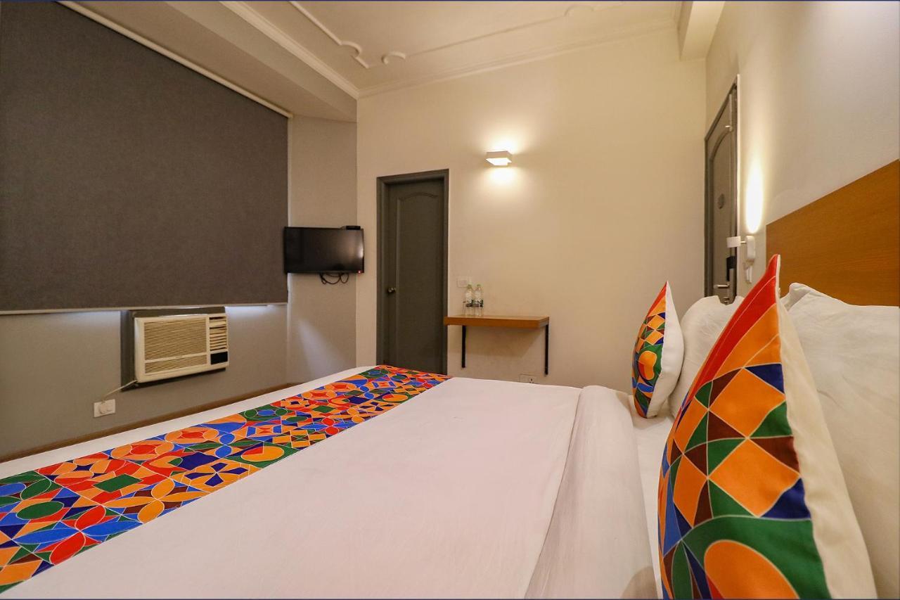 Fabhotel Lord Inn New Delhi Exterior foto