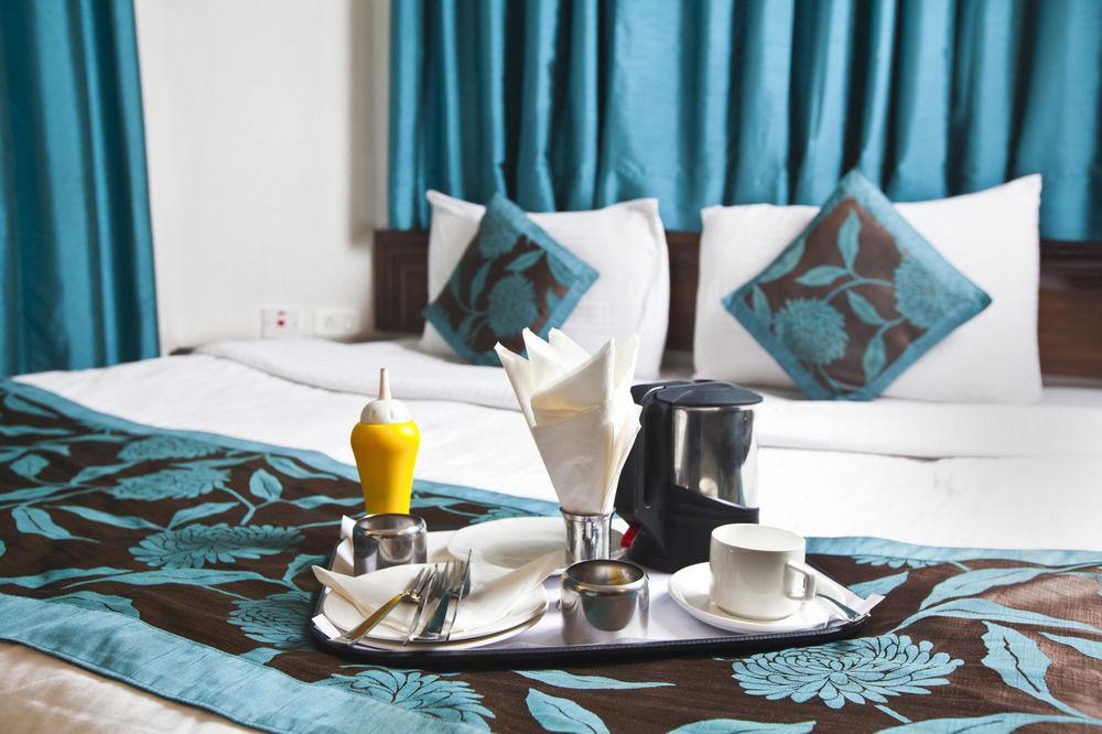 Fabhotel Lord Inn New Delhi Exterior foto
