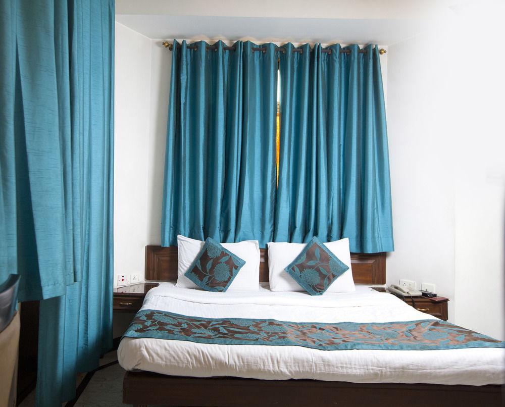 Fabhotel Lord Inn New Delhi Exterior foto